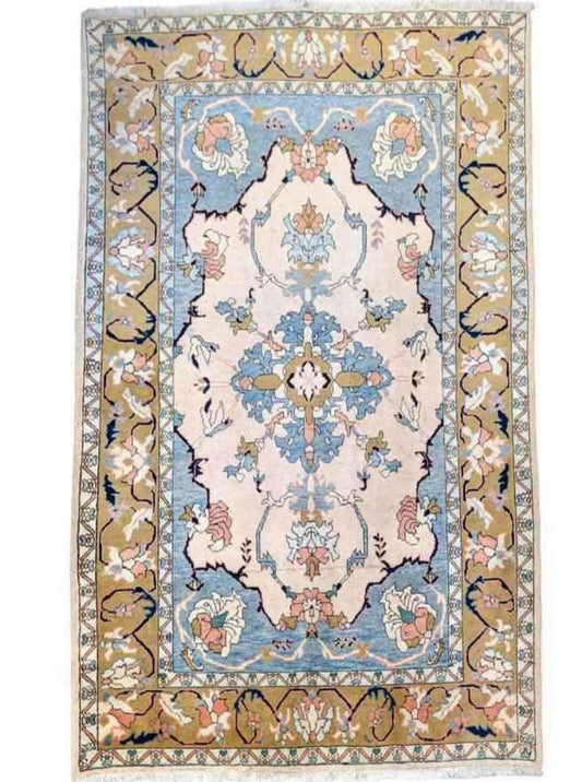 202 x 152 cm Ziegler Beige Rug - Rugoutlet
