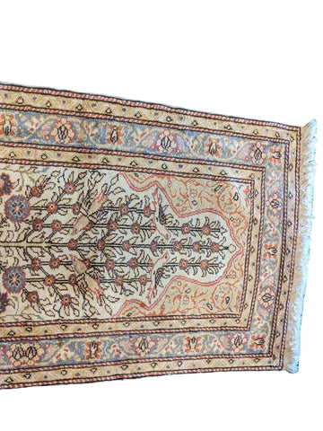 100 x 60 cm Silk Anatolian Harake Modern Gold Small Rug - Rugmaster