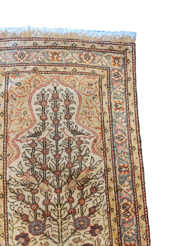 100 x 60 cm Silk Anatolian Harake Modern Gold Small Rug - Rugmaster