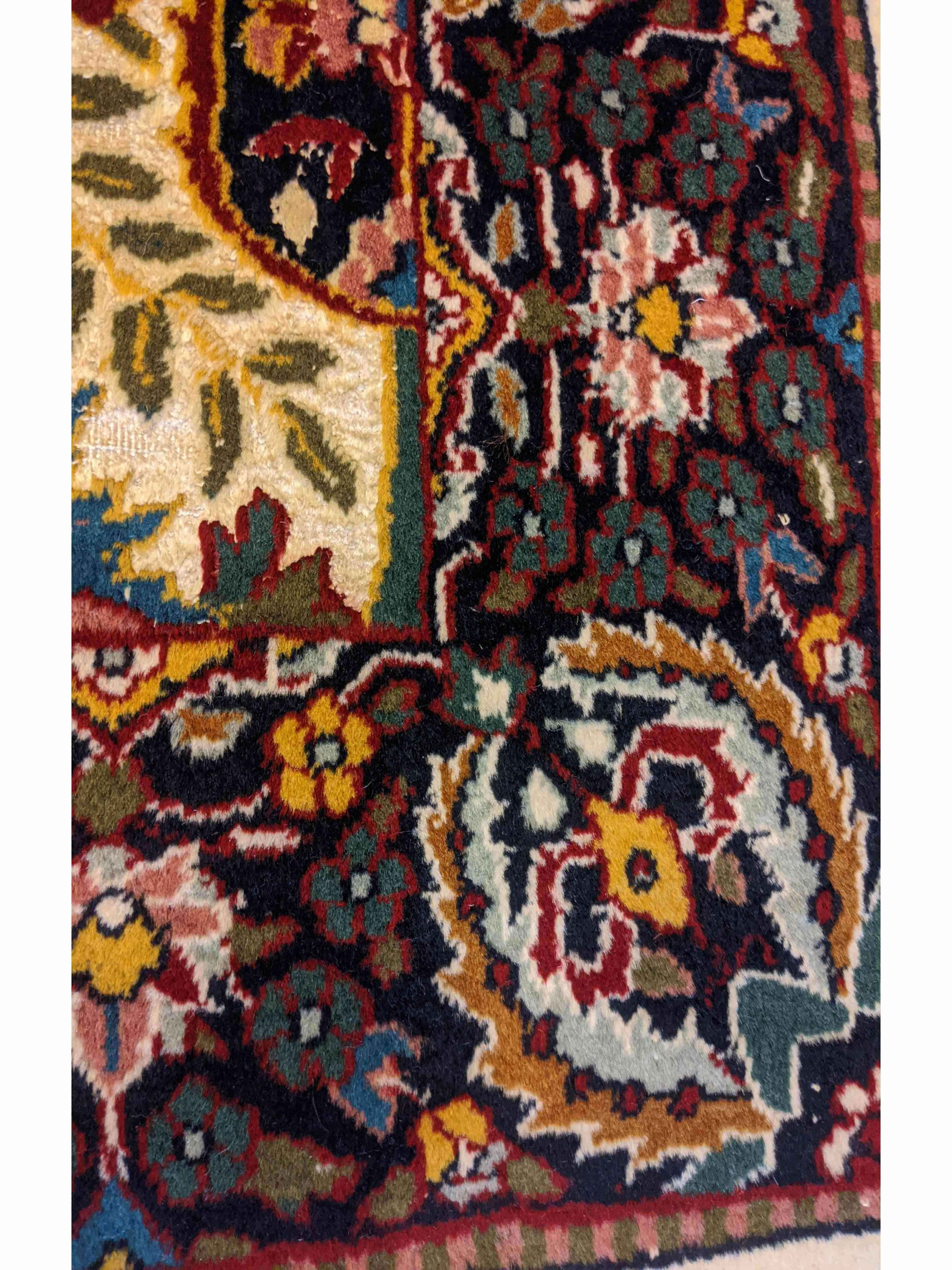 120 x 70 cm Fine Silk Turkish Traditional Beige Rug - Rugoutlet