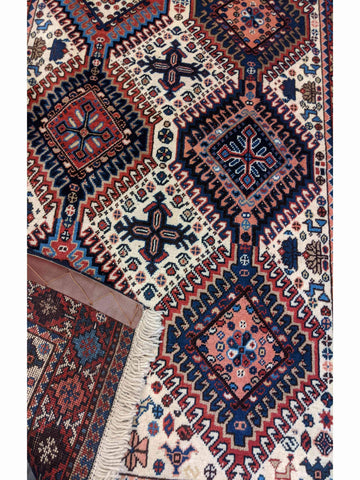 124 x 87 cm Yalameh Tribal Red Small Rug - Rugoutlet