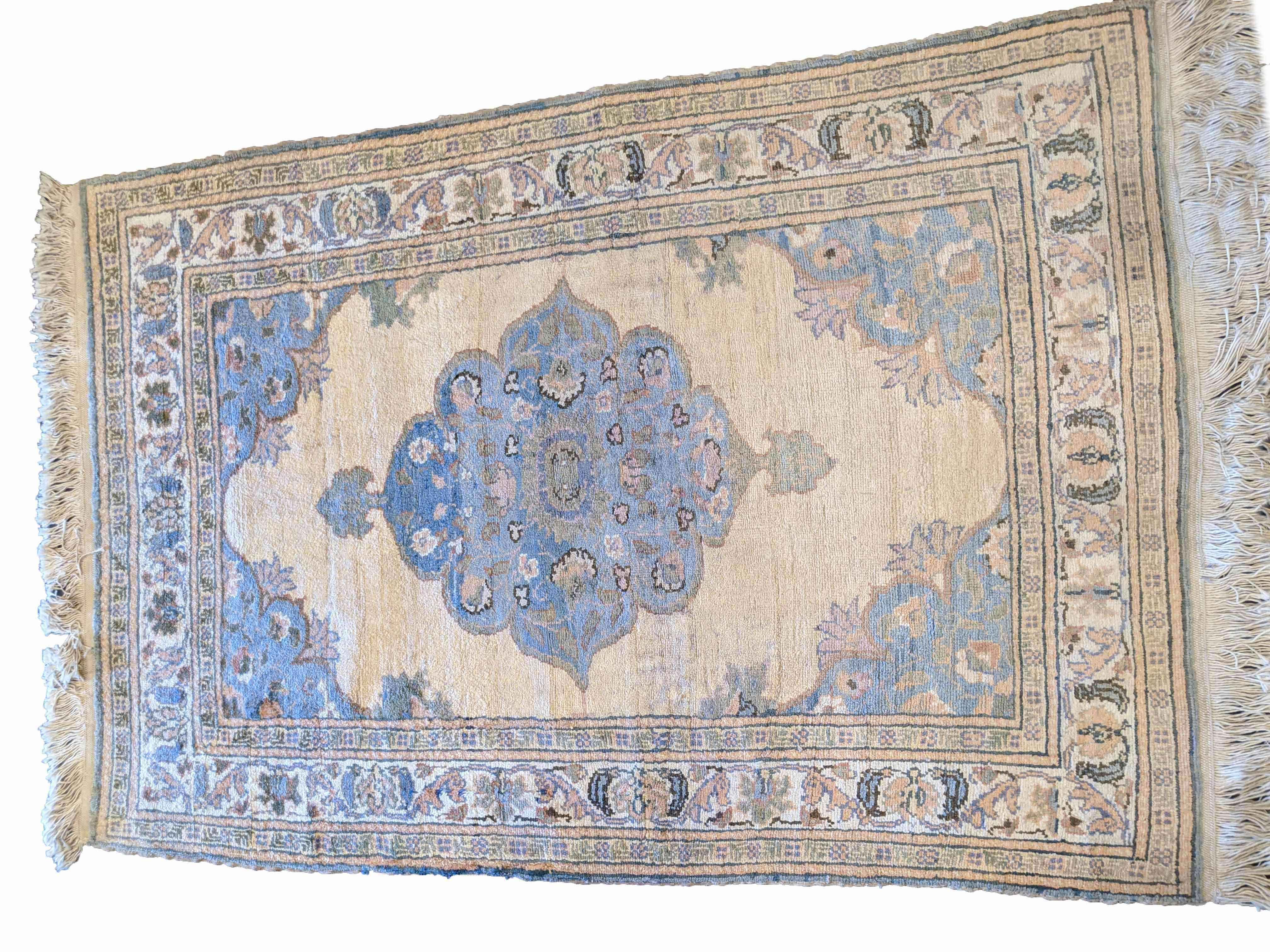 129 x 87 cm Turkish Silk Traditional Gold Rug - Rugmaster
