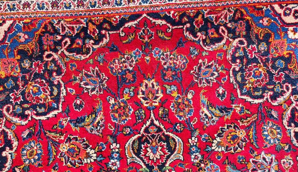 130 x 200 cm Old Antique Kashan Antique Red Rug - Rugmaster