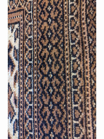138 x 100 cm Fine Persian Baluch Prayer Traditional Brown Rug - Rugoutlet