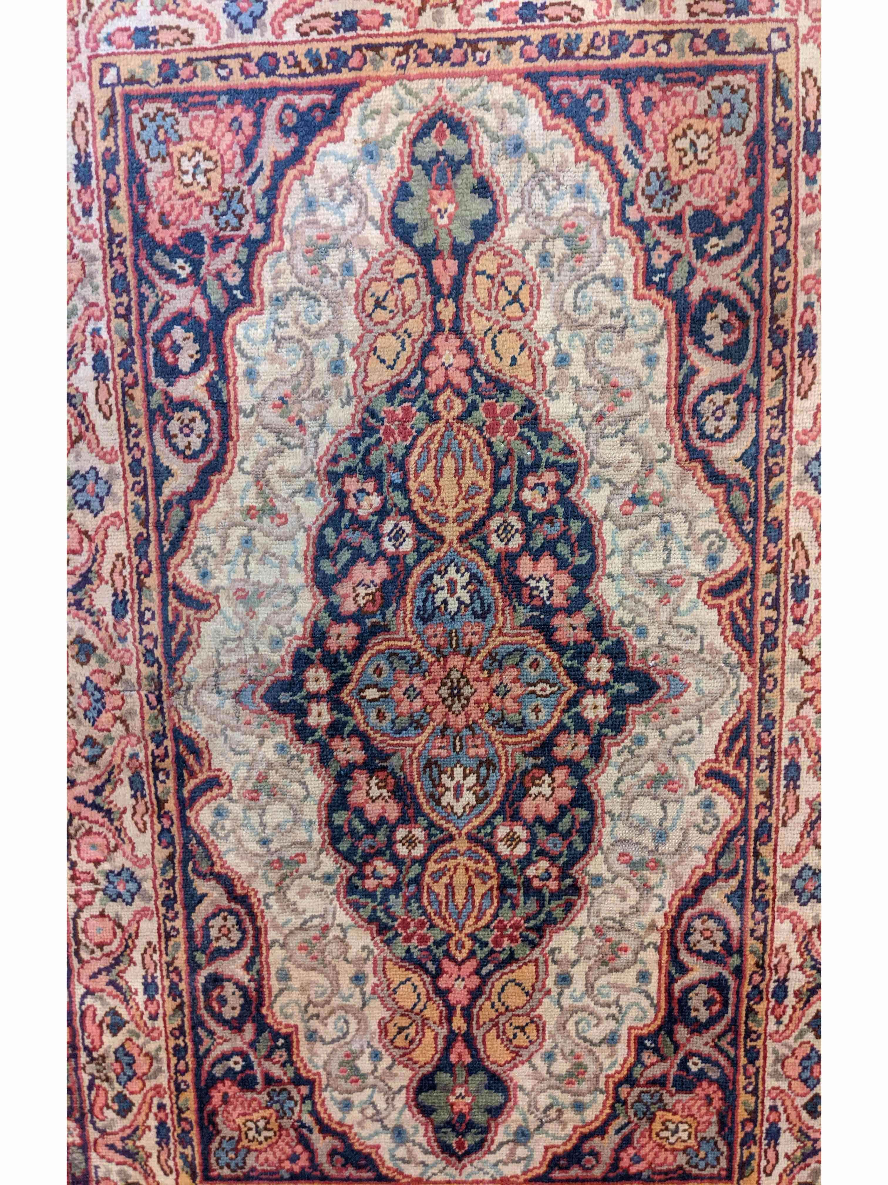 140 x 100 cm Old Turkish Traditional Pink Rug - Rugoutlet