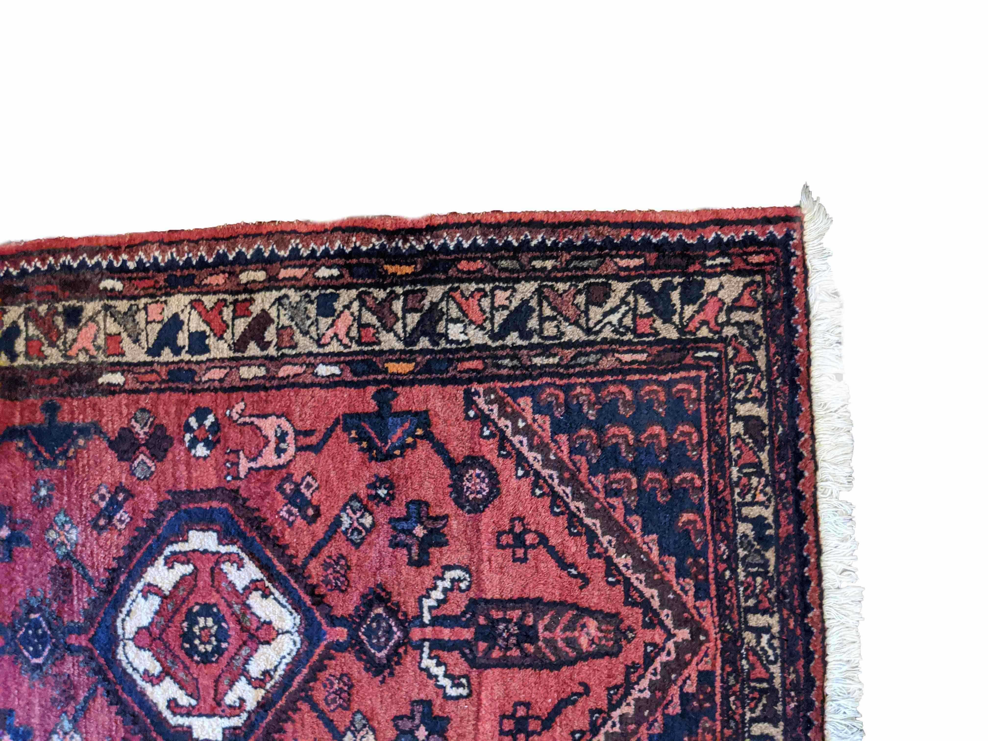 140 x 100 cm Persian Hamadan Traditional Red Rug - Rugmaster