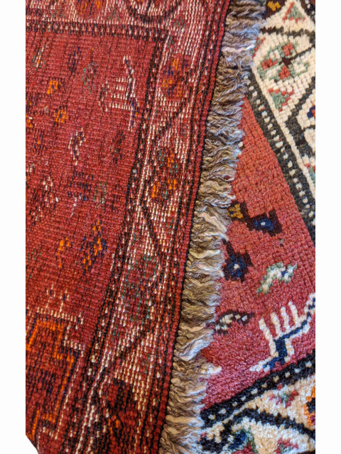 140 x 100 cm Shiraz Traditional Red Rug - Rugoutlet