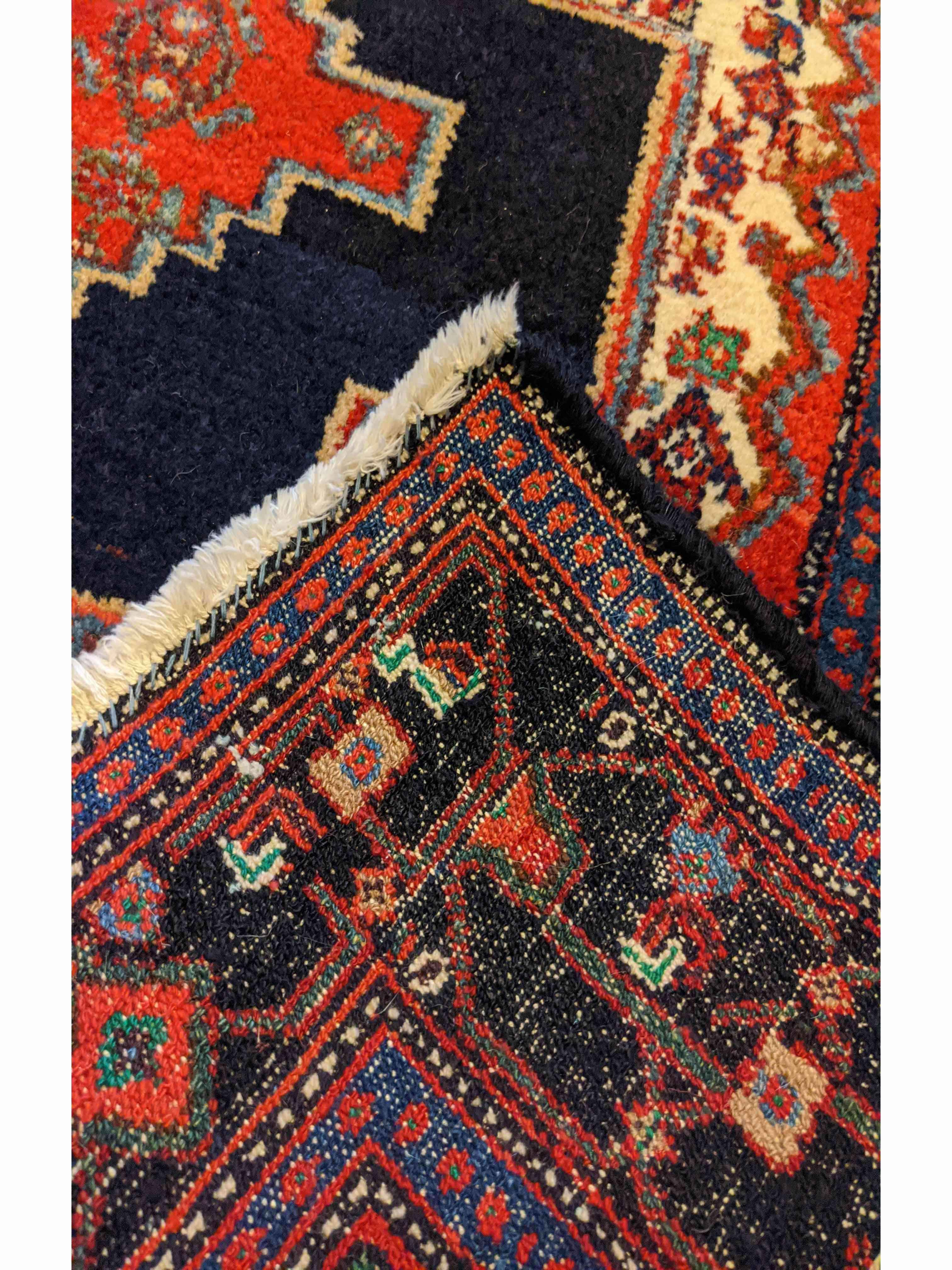 140 x 115 cm Senneh Traditional Red Rug - Rugmaster