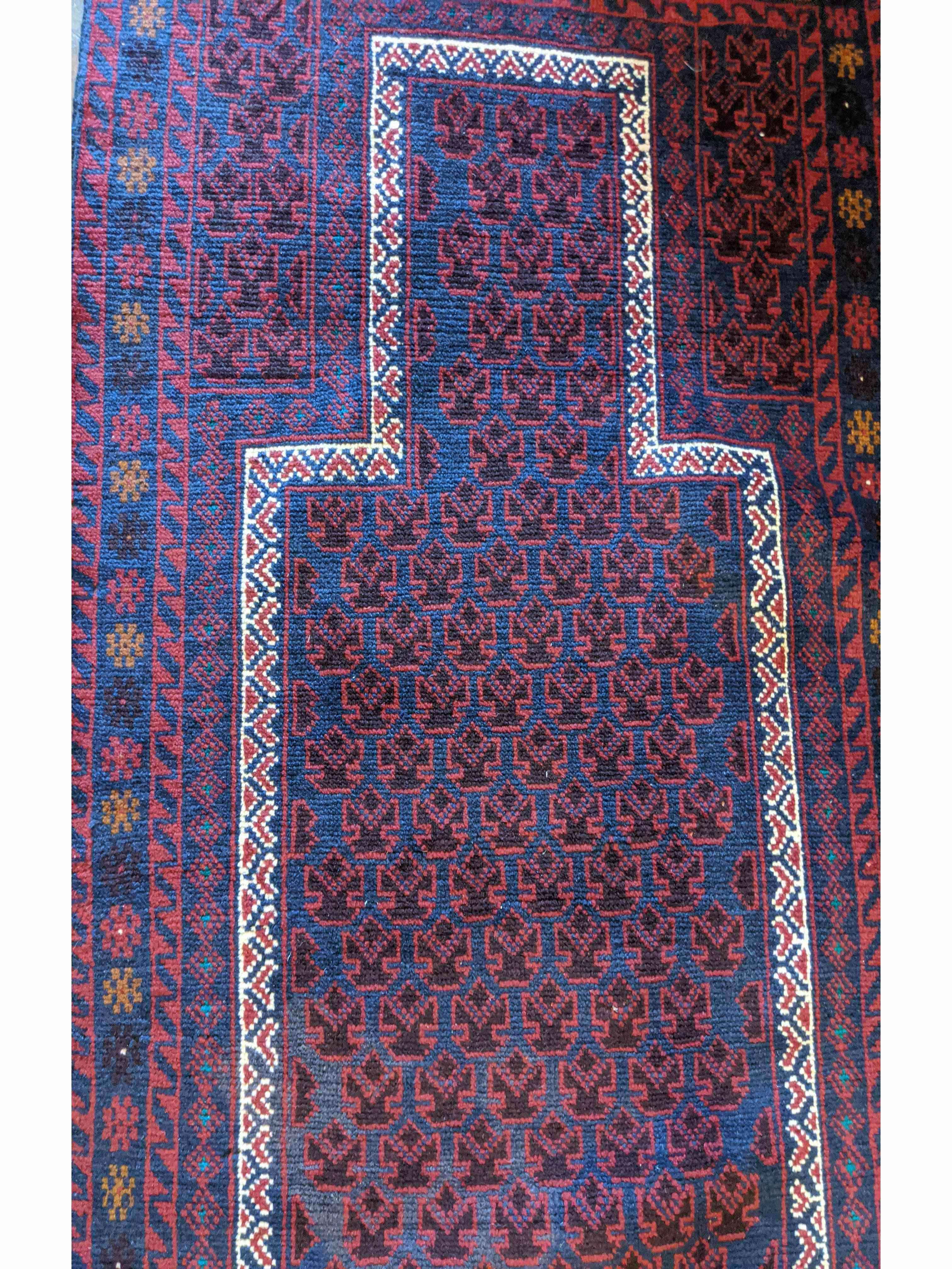 145 x 85 cm Persian Baluch Prayer Traditional Red Rug - Rugmaster