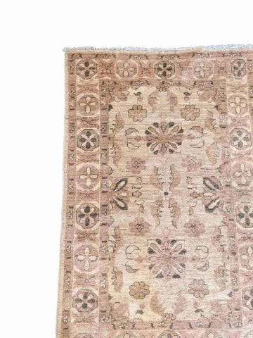 147 x 195 cm Ziegler Beige Rug - Rugoutlet