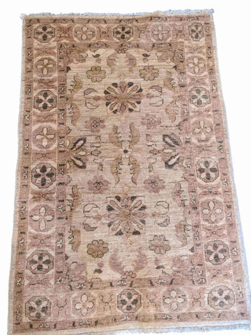 147 x 195 cm Ziegler Beige Rug - Rugoutlet