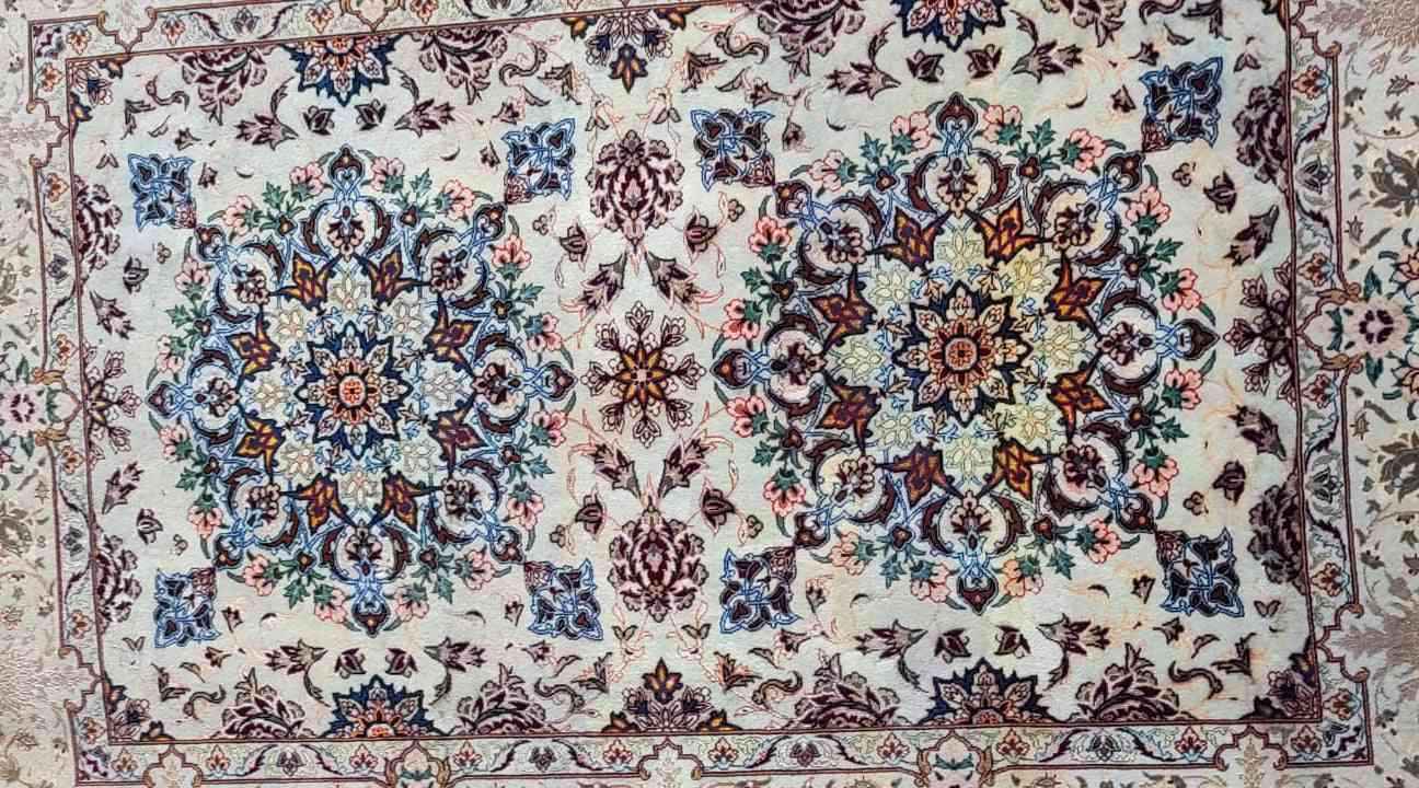 148 x 103 cm Persian Isfahan Traditional Grey Rug - Rugoutlet