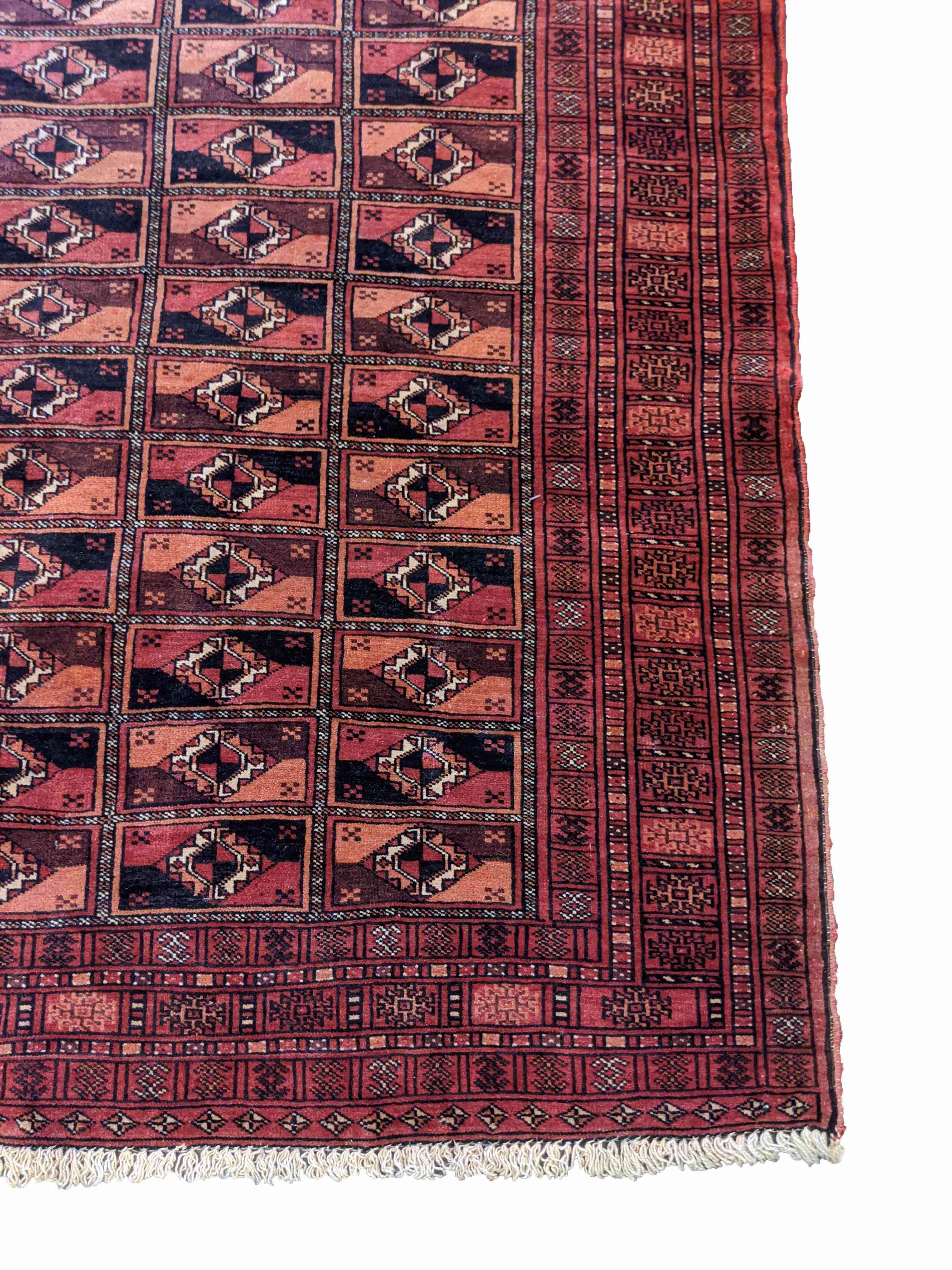 150 x 106 cm Fine Persian Baluch Traditional Terracotta Rug - Rugmaster