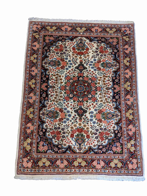 150 x 112 cm Fine Saroq Traditional Multi coloured Rug - Rugoutlet