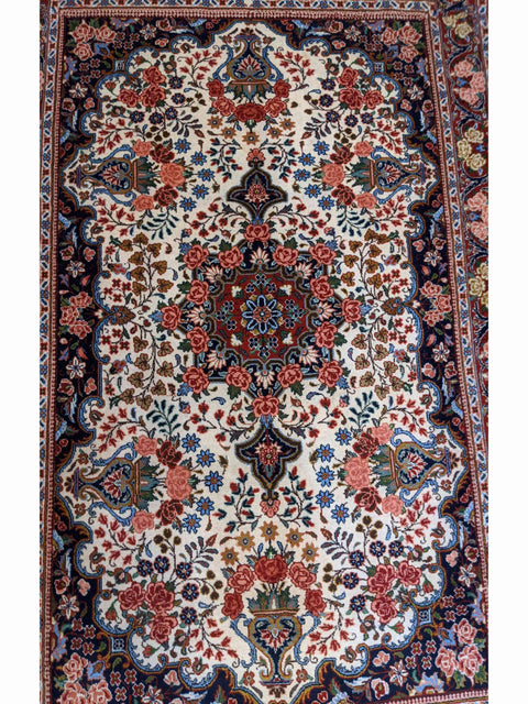 150 x 112 cm Fine Saroq Traditional Multi coloured Rug - Rugoutlet