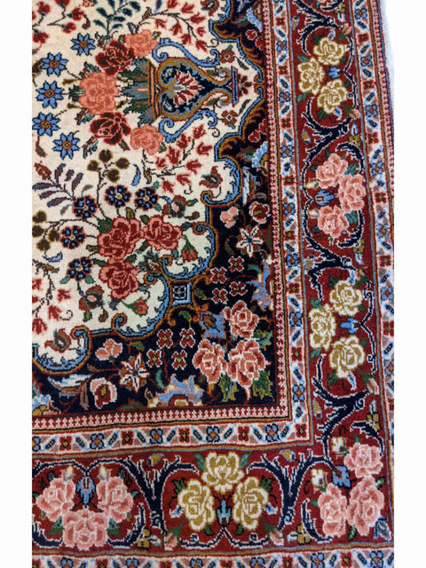 150 x 112 cm Fine Saroq Traditional Multi coloured Rug - Rugoutlet