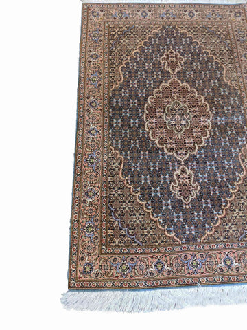 153 x 102 cm Fine Tabriz mahi silk and wool Traditional Blue Rug - Rugoutlet