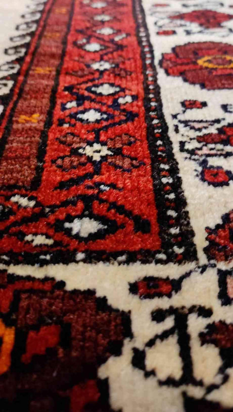 155 x 100 cm Fine Persian baluch Traditional Red Rug - Rugoutlet