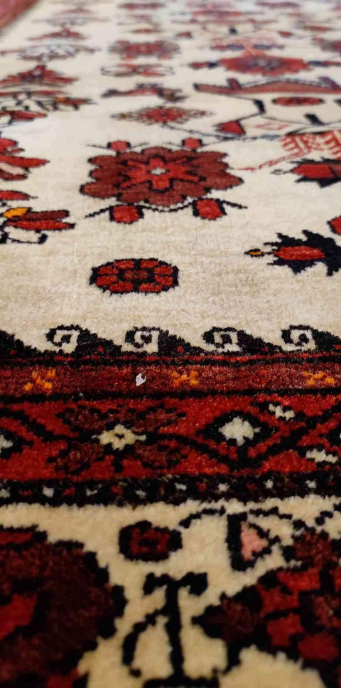 155 x 100 cm Fine Persian baluch Traditional Red Rug - Rugoutlet