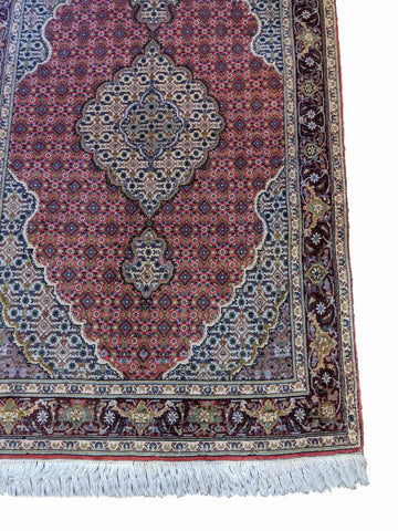 160 x 102 cm Tabriz Mahi Traditional Red Rug - Rugoutlet