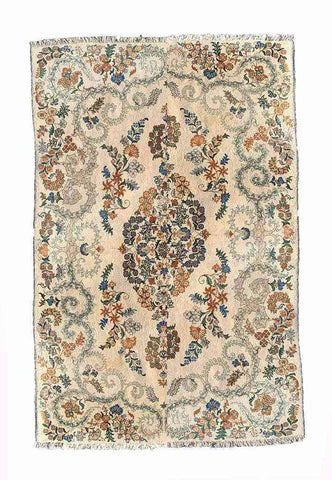 170 x 107 cm Kashan Traditional Beige Rug - Rugoutlet