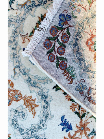 170 x 107 cm Kashan Traditional Beige Rug - Rugoutlet