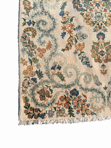 170 x 107 cm Kashan Traditional Beige Rug - Rugoutlet