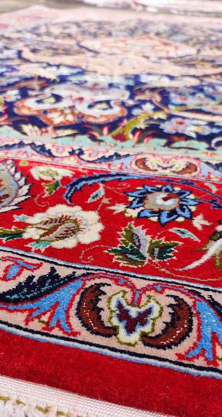 170 x 110 cm The Finest Persian Isfahan Traditional Red Rug - Rugmaster