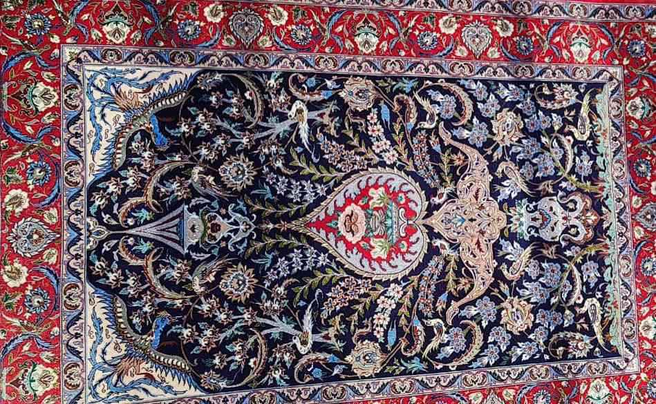 170 x 110 cm The Finest Persian Isfahan Traditional Red Rug - Rugmaster