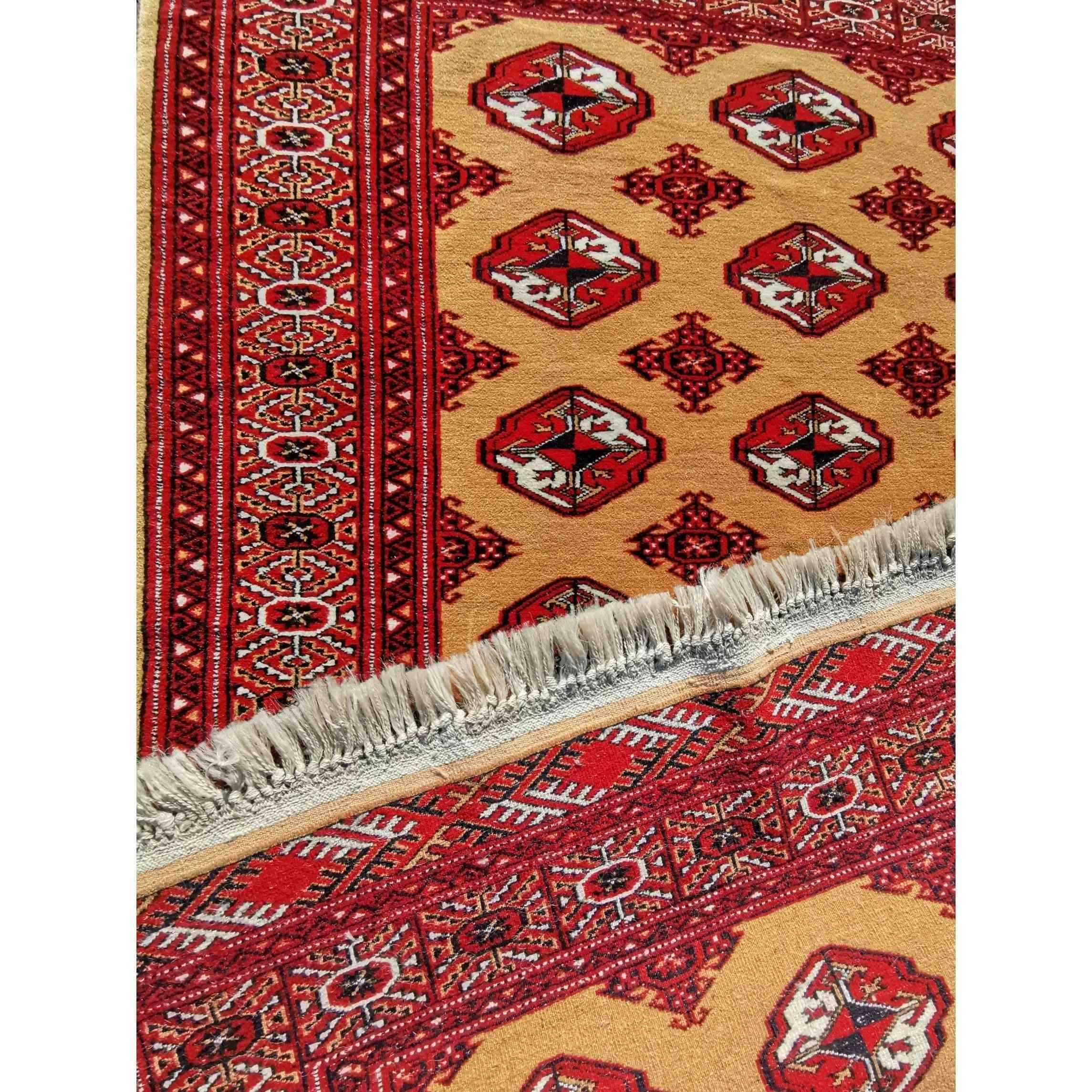 170 x 122 cm Turkoman Tribal Red Rug - Rugmaster