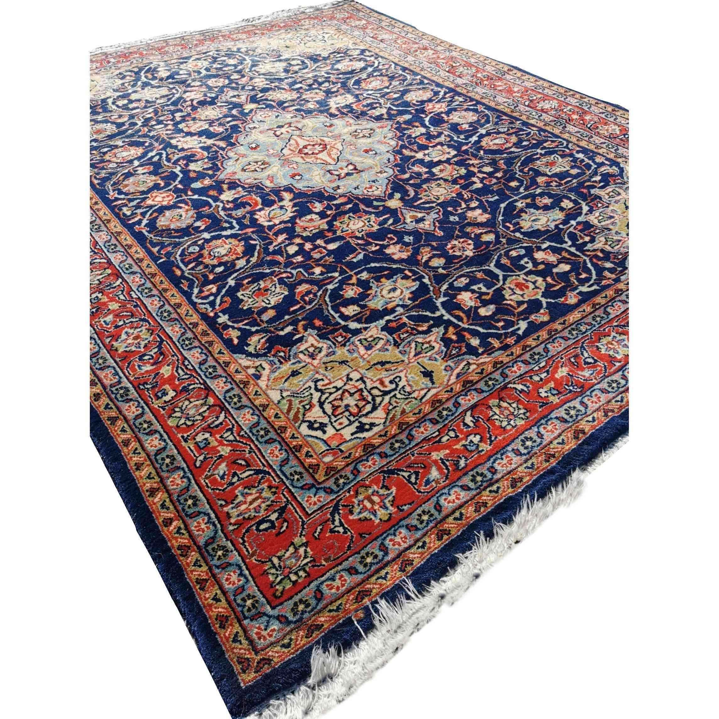 172 x 135 cm Persian Sarouq Traditional Purple Rug - Rugmaster