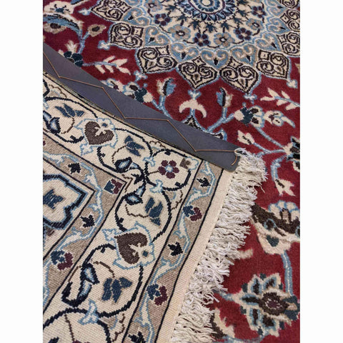 174 x 114 cm Persian Nain Traditional Magenta Rug - Rugoutlet