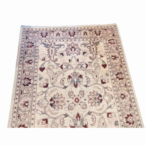 181 x 118 cm Ziegler Beige Rug - Rugoutlet