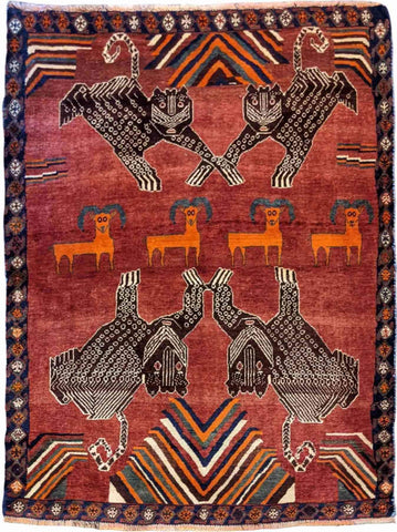 182 x 122 cm Qashqai Tribal Red Lion Rug - Rugoutlet