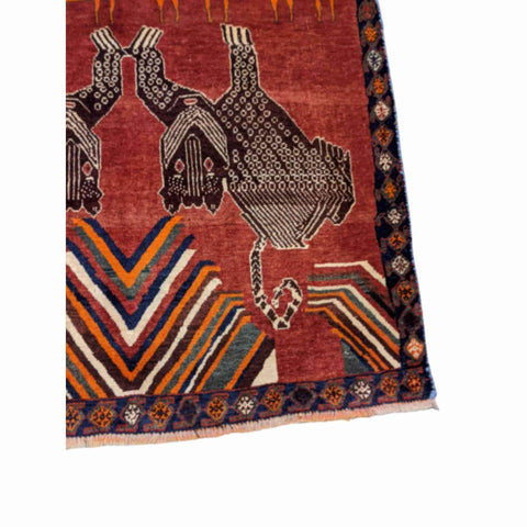 182 x 122 cm Qashqai Tribal Red Lion Rug - Rugoutlet
