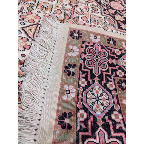 182 x 126 cm Silk Traditional Red Rug - Rugoutlet