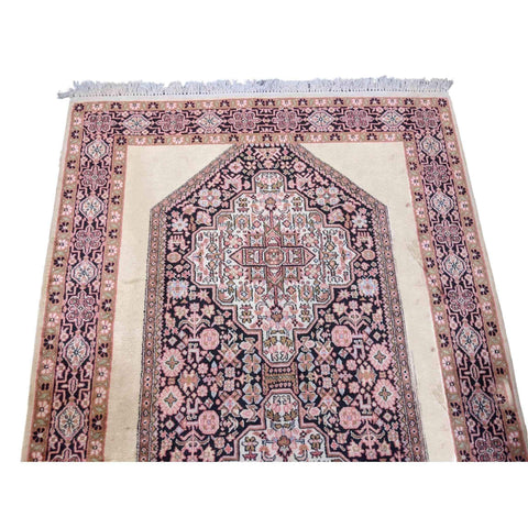 182 x 126 cm Silk Traditional Red Rug - Rugoutlet