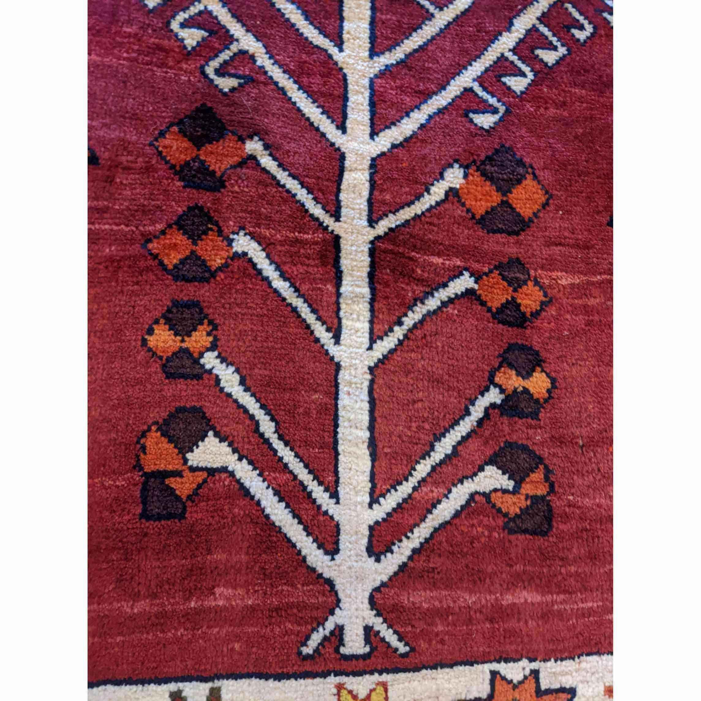 183 x 125 cm Qashqai Tribal Red Rug - Rugoutlet