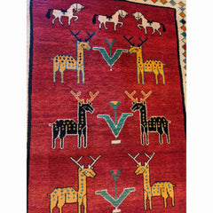 190 x 107 cm Traditional Handmade Shiraz Traditional Red Rug - Rugmaster