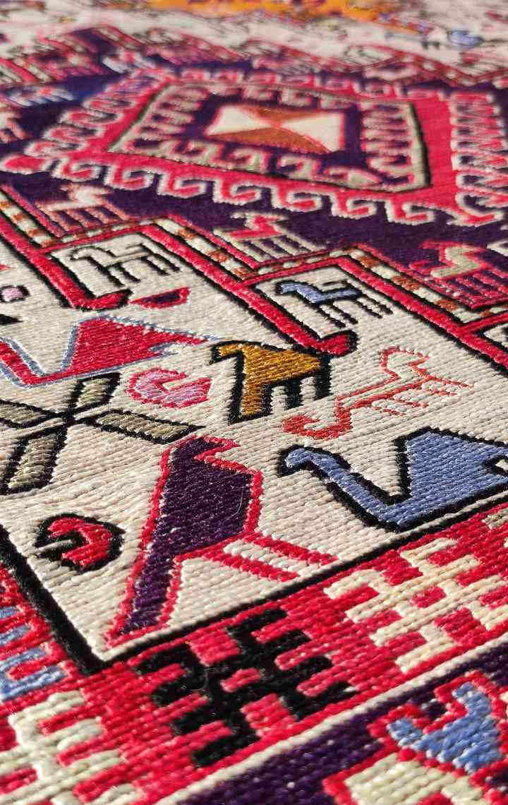 190 x 116 cm Kilim Sumak Persian Red Tribal Red Rug - Rugmaster