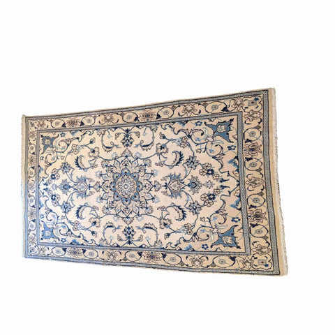 200 x 120 cm silk & Traditional White Rug - Rugmaster