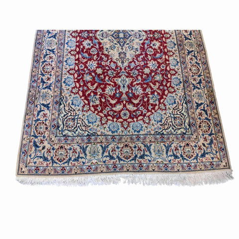200 x 127 cm Silk & Traditional Magenta Rug - Rugmaster