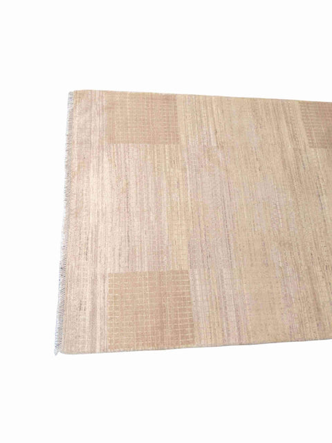 200 x 143 cm Traditional Handmade Modern White Rug - Rugmaster