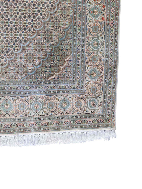 200 x 150 cm Persian Tabriz Geometric White Rug - Rugmaster