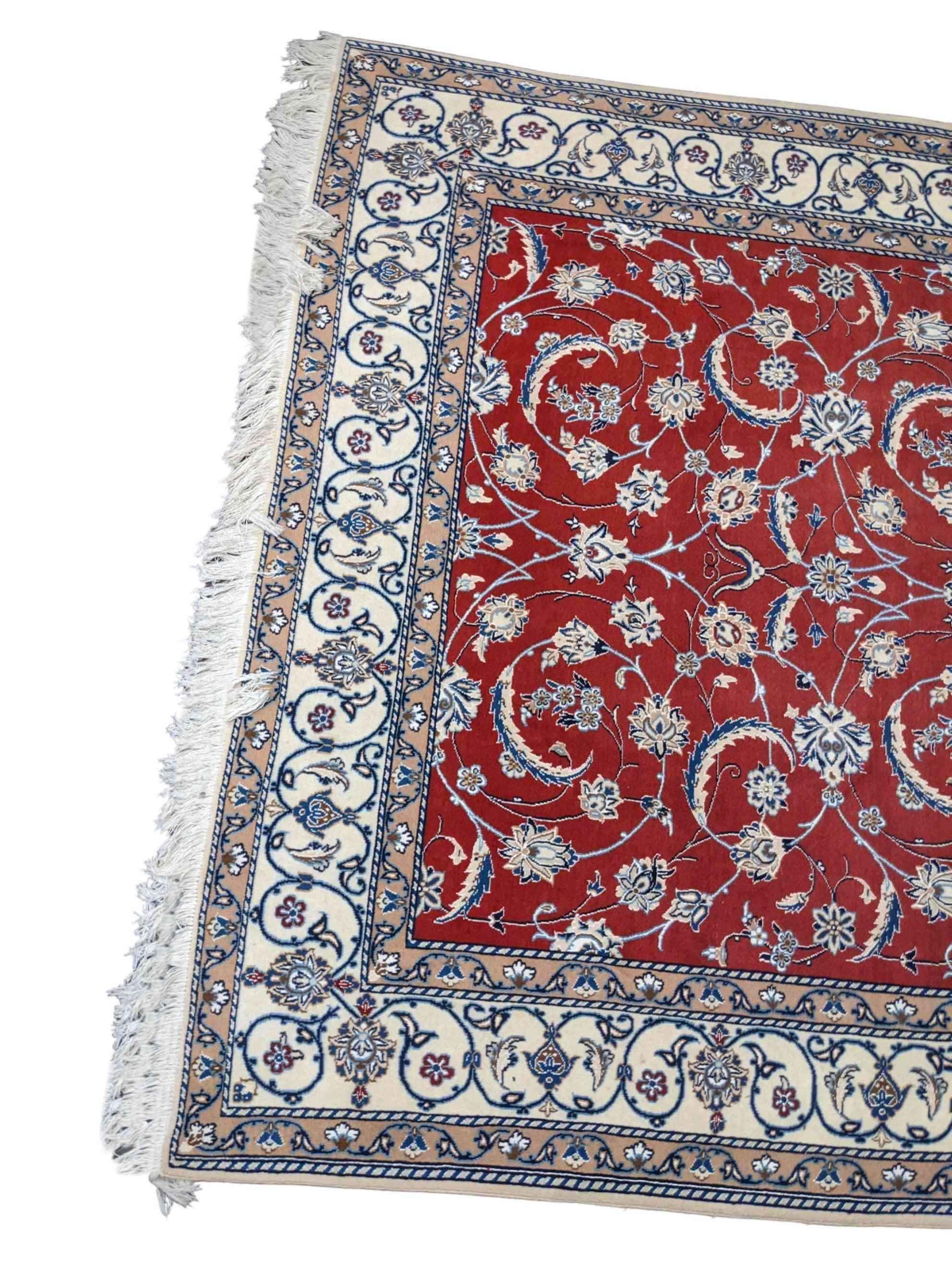 200 x 200 cm Silk and wool Traditional Red Rug - Rugmaster