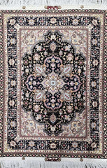 Silk & Fine Persian Tabriz Traditional Wool Rug 155 x 104 cm (5.07 x 3.41 ft)