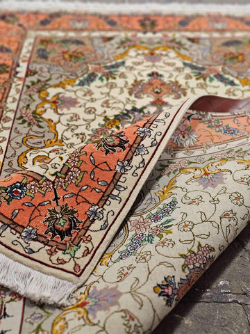 tabriz-brown-corner