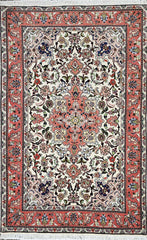 Silk & Fine Persian Tabriz Traditional Wool Rug 155 x 104 cm (5.09 x 3.41 ft)