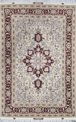 Silk & Fine Persian Tabriz Traditional Wool Rug 159 x 106 cm (5.21 x 3.48 ft)