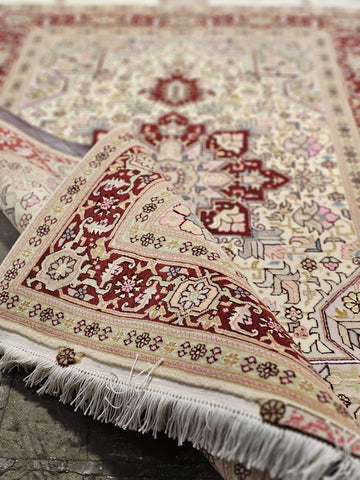 tabriz-light-corner